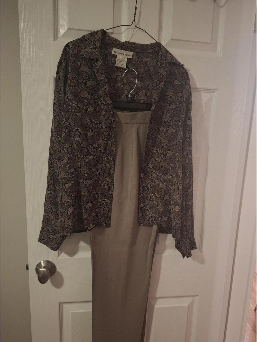 Women's Dress Pants and Printed Blouse Set